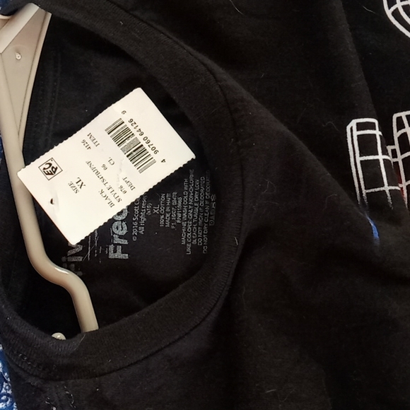 NWT Five Nights At Freddy's tee - Picture 6 of 6